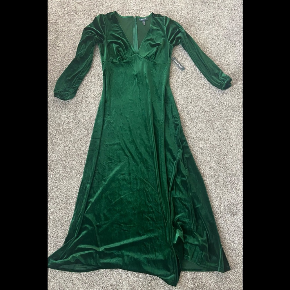 Mod Cloth NWT Large green velvet gown